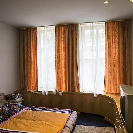 Sadova 36 * Karlovy Vary